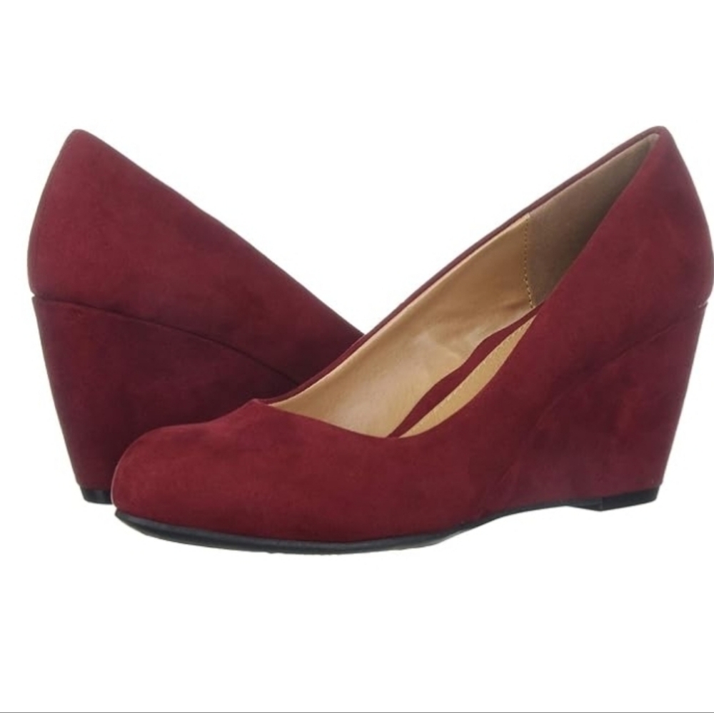 Chinese Laundry Nima Women's Red Suede Wedges